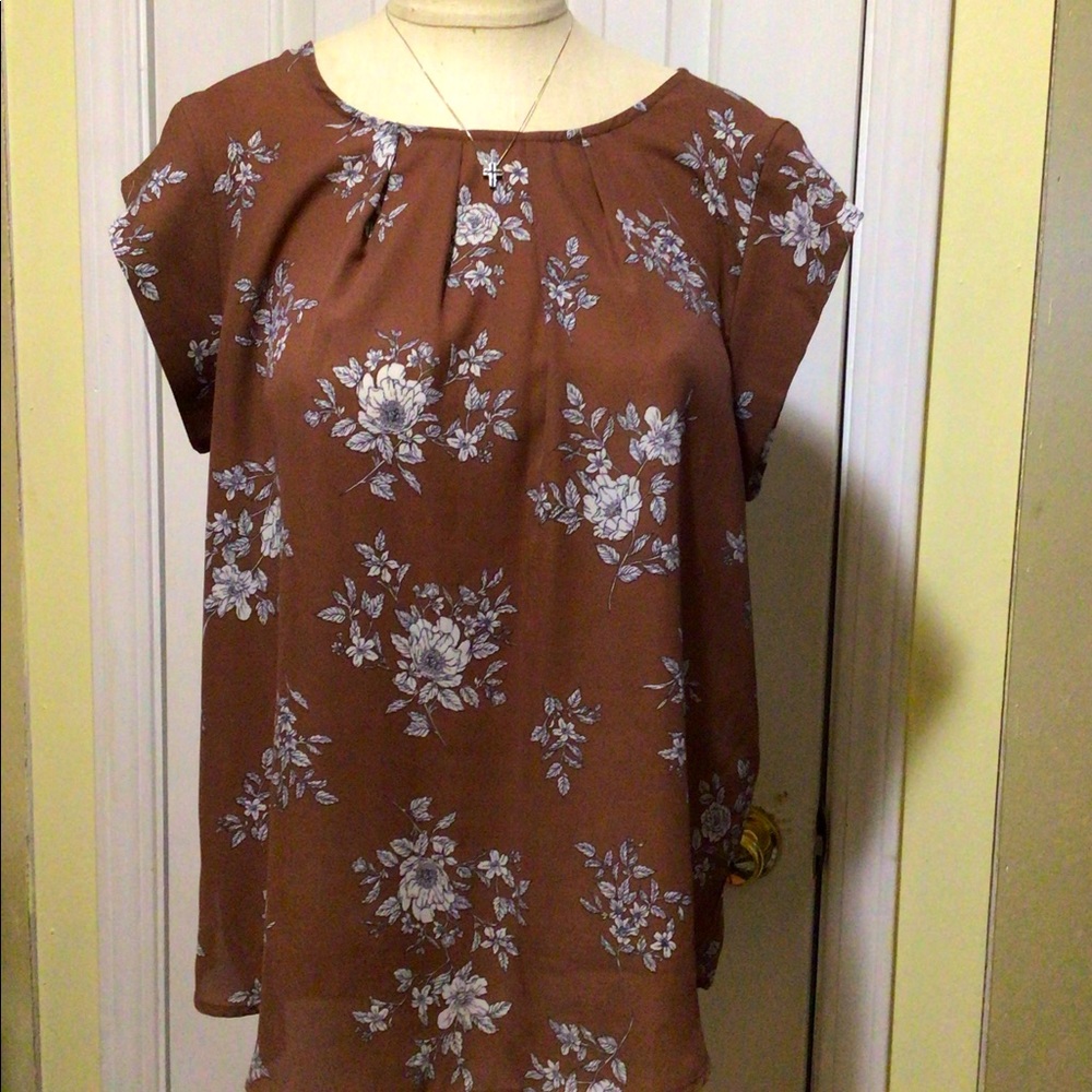 Pretty light brown blouse size L